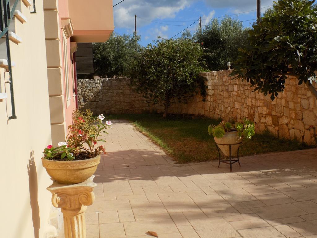 ליקסורי Kolona Apartments מראה חיצוני תמונה
