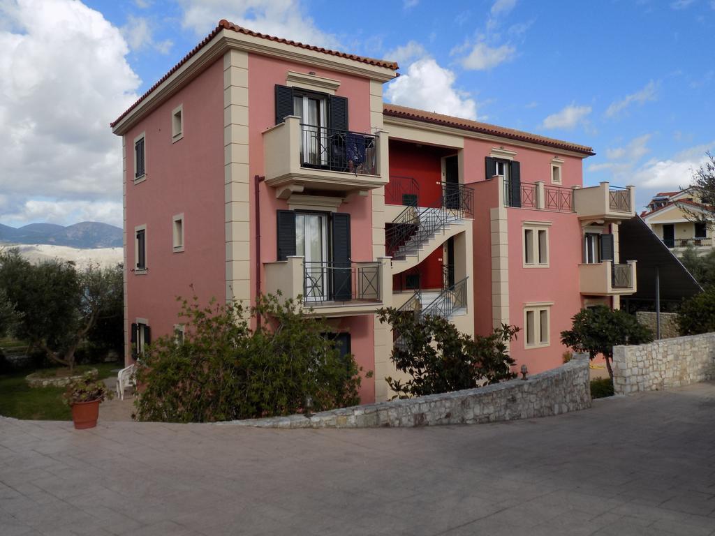 ליקסורי Kolona Apartments מראה חיצוני תמונה
